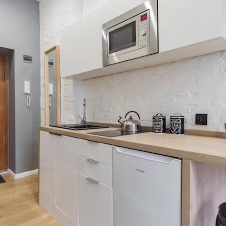 Kawalerka W Srodmiesciu 22 Apartment Lodź Bagian luar foto